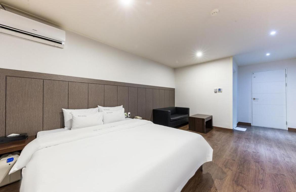 Daesan Hotel Seosan Buitenkant foto