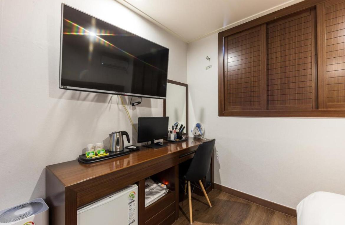 Daesan Hotel Seosan Buitenkant foto