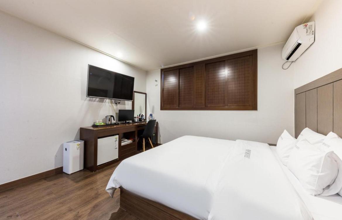 Daesan Hotel Seosan Buitenkant foto